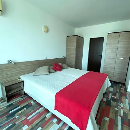 Apartament прекрасен с изглед към морето сарафово 2 *